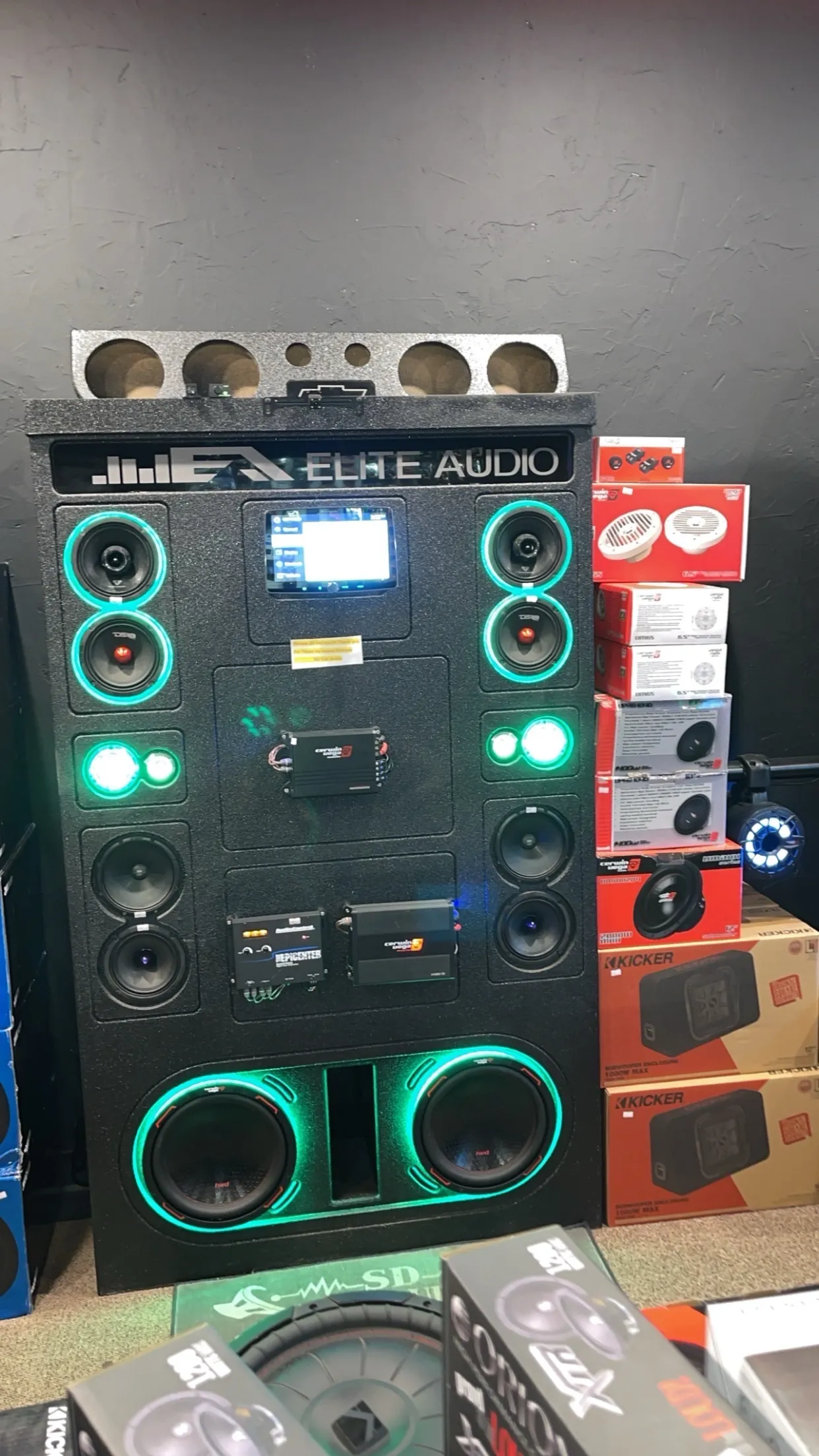 Elite Audio Sound System (Green LEDs)